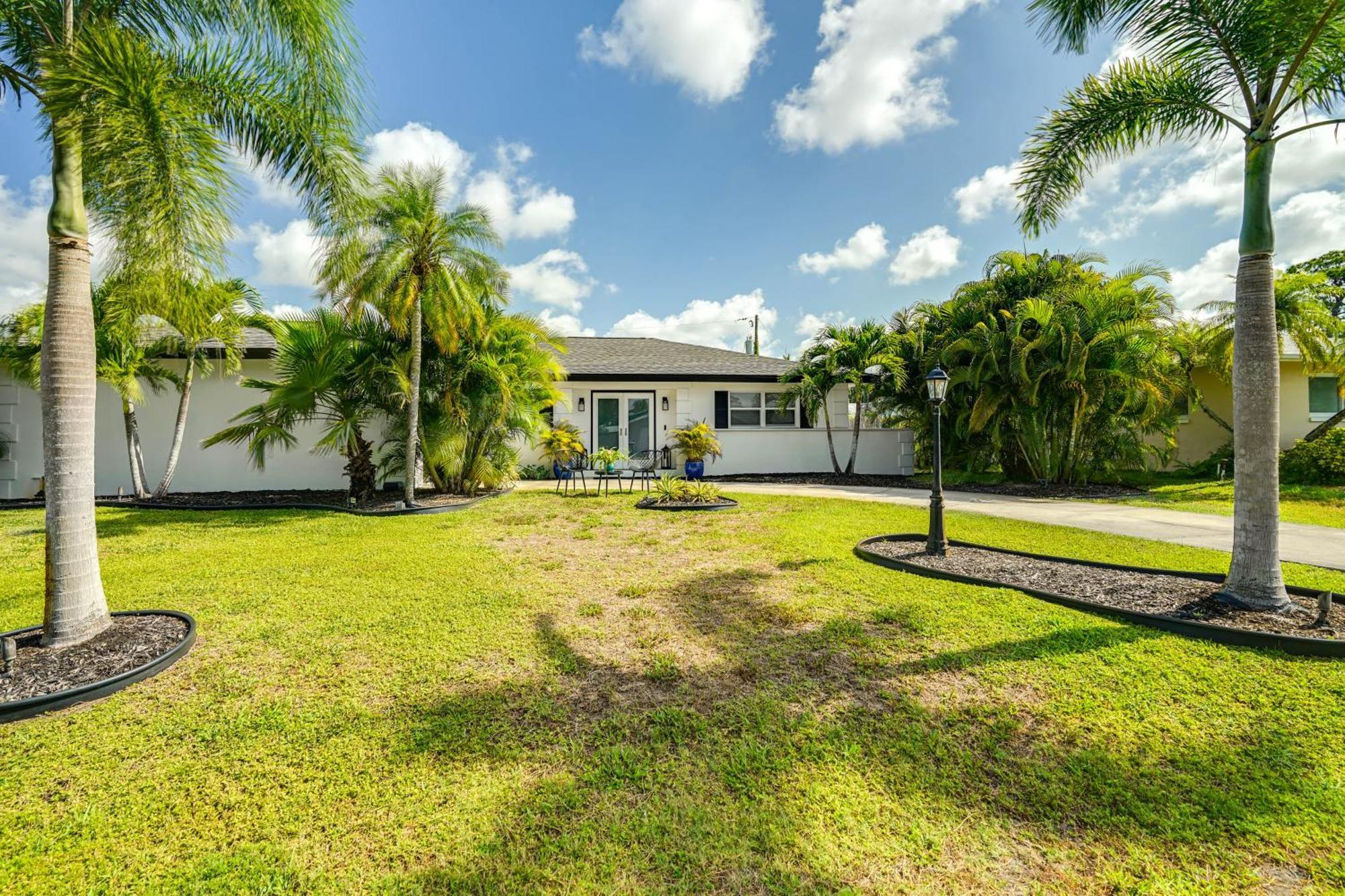 Fort Myers Bungalow - 12 Miles To The Beach! Villa Exterior photo